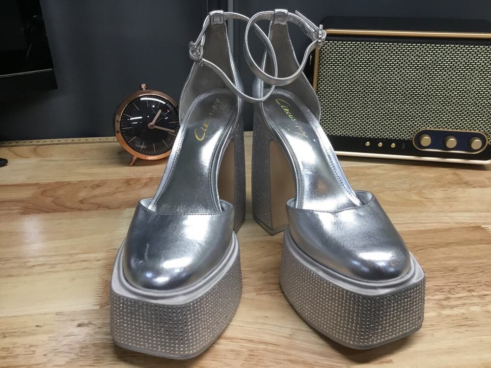 Circus NY by Sam Edelman Bailey Women 6 Silver Ankle Strap Platform Heel Sandals